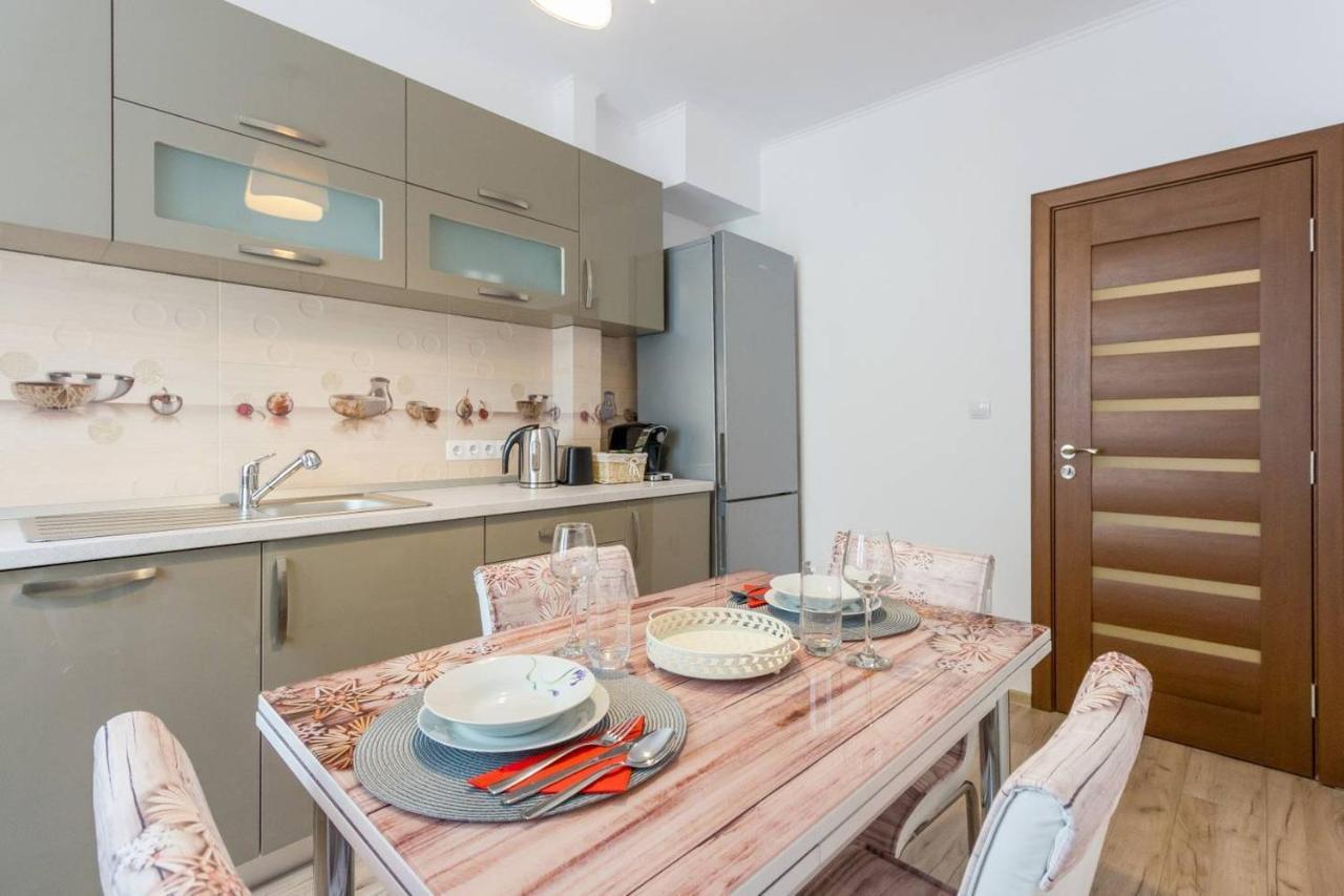 Spacious And Quiet 2 Bedroom Apartment Клуж-Напока Экстерьер фото